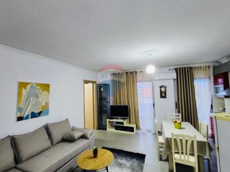 📍Appartamento 2+1 Comune di Parigi (Kristal Center)