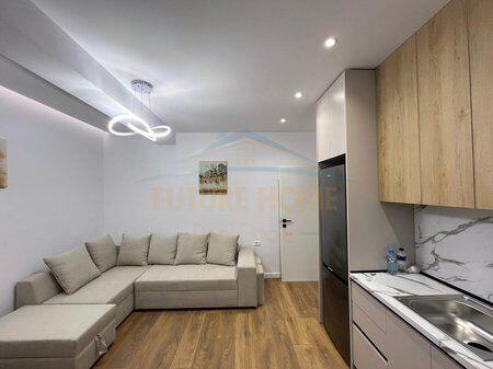 Shitet, Apartament 1+1, Komuna e Parisit, Tirane