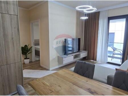 Me qira apartament 1+1 postparkim, Liqeni i Thate