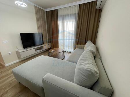 Qera, Apartament 1+1+Post Parkimi, Liqeni i Thate, Tirane.