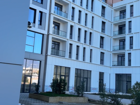 SHITET 2+1 I RI, I SUPER KOMPLETUAR ,BULEVARD I RI, 5 MIN ME KEMBE NGA UNAZA E VOGEL, CMIM OKAZION PER ZONEN