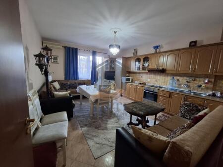 Apartament 2+1+2 Për Qira– Durrës (Pranë Hotel Adriatik)