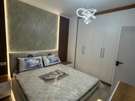 Shitet apartament 1+1 ne Misto Mame, ideal per Investim