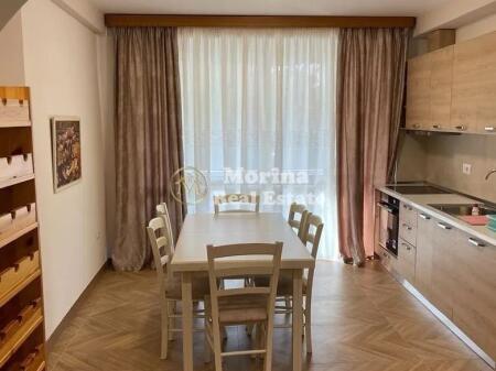 Qera | Shtëpi private 3 + 1 | Mozaiku I Tiranes | 750 €/muaj