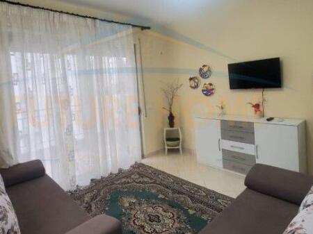 Qera, Apartament 1+1, Fresku, Tiranë