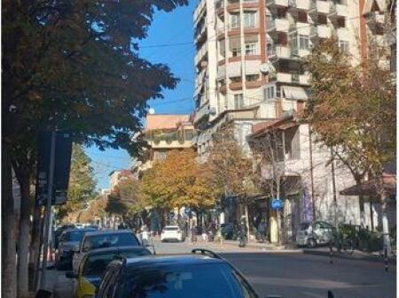 Ambient Biznesi, Qendër, Tiranë