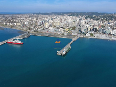 SHITET TOKË 110,000 M2 "PRANË PORTIT TË VLORËS" 3,850,000 EURO