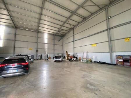 Magazzino in affitto, Vore