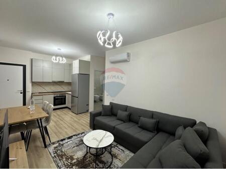 Modern 1+1 apartment for rent, Univers City