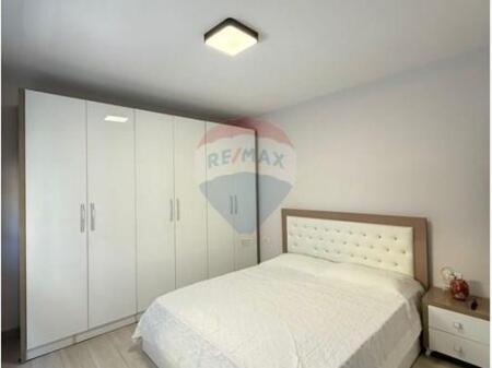 Apartment for rent near the Artistic High School