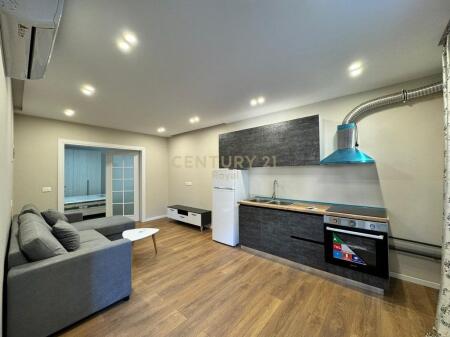 Apartament 1+1 me qira prane rruges se Elbasanit 700 € /Muaj