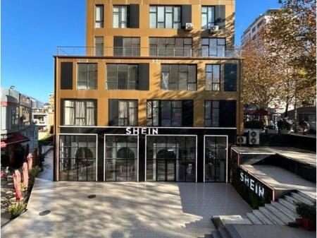 Shop for rent at Usluga Gate, former Train Station