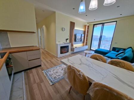 APARTAMENT ME QERA 2+1 MINE PEZA 1500 EURO