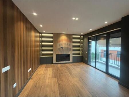 Shitet apartament 2+1+2 tek Liqeni i Thate