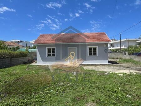 🏡 Shtëpi Private në Shitje – Afër Spitalit (250 m larg)