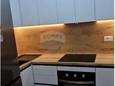 APARTMENT 1+1 NEAR THE UNITED SCHOOL SULE GJASHTA STREET.