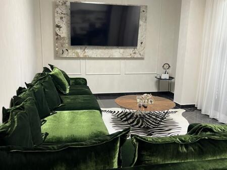 Jepet me qira apartament 2+1+2 me 2 ballkone – Plazh, Durrës