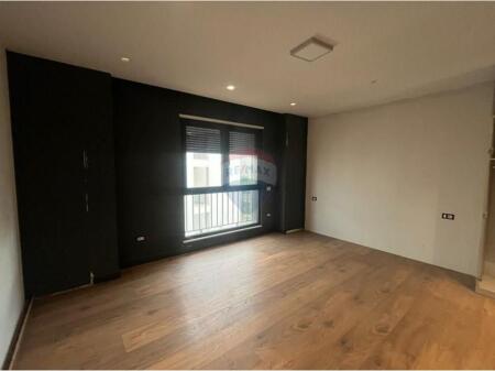 Appartamento 2+1+2 in vendita al Lago Secco