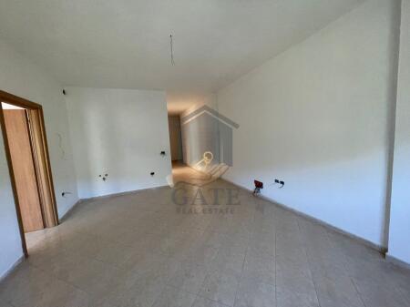 In vendita, Appartamento 2+1 Shkembi i Kavajes, Durres