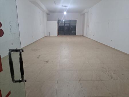 Business premises for rent