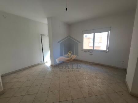 Shitet, Apartament 1+1 Shkembi i Kavajes, Durres