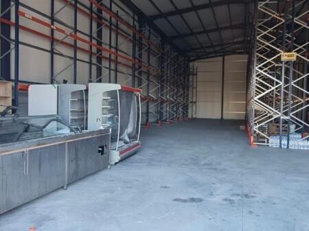 Warehouses for rent Vorë