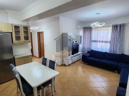 Shitet Apartament 2+1, Kati i 5-të me Ashensor