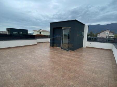 Villa 2 - due piani, Farke