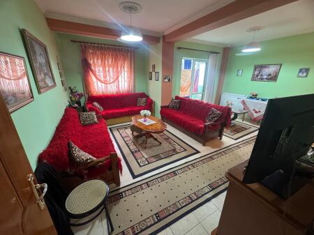 Apartment 2+1 for sale – Neighborhood 10, near the Road Transport Directorate, Korçë