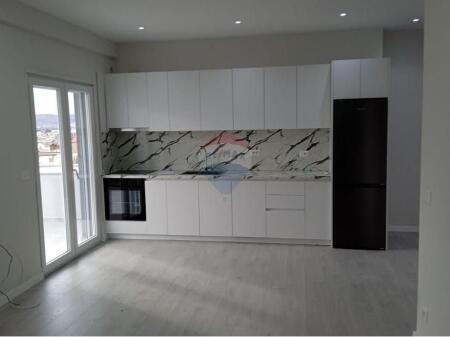 Apartament - Për Qira - Kodra e Priftit, Tiranë