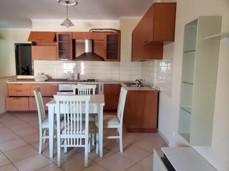 IN CENTRO IN AFFITTO 3+1 PER ABITAZIONE O UFFICIO