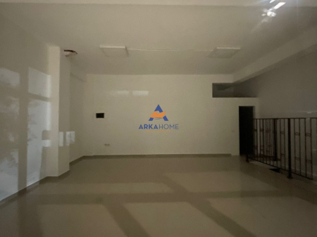 AFFITTASI AMBIENTE 220M2 "PALLATET CABEJ, VIA BESIM ALLA" 220.000 LEKE