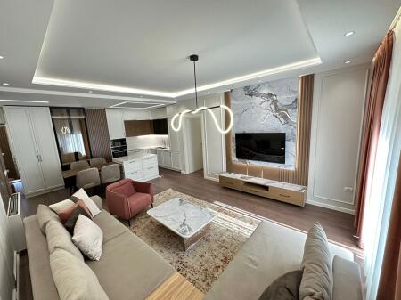 ✨ Super Apartament me Qira 2+1 + 2 Tualete + Post Parkimi📍 Vendndodhja: Rruga e Kosovareve💰 Çmimi: 1800 € / muaj