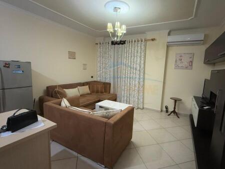 Qera, Apartament 1+1+ Post Parkimi, Kodra e Diellit, Tiranë