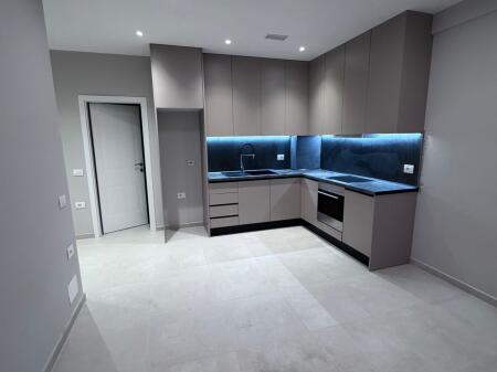 🏡 APARTAMENT ME QERA 1+1 – Rruga 5 maji 400€ (tek Concord)!!