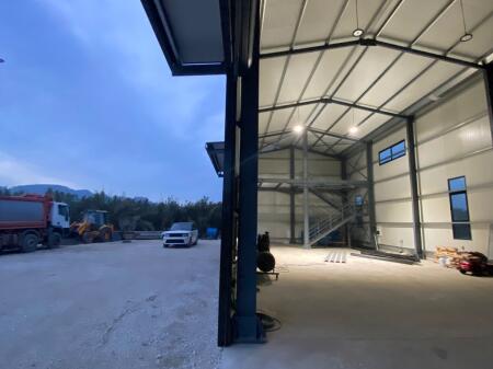 Kapanon 300m2 me qera