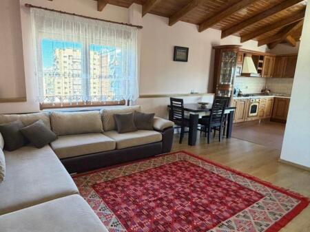 Penthouse 2+1 + 2 + parking space for rent at Garda