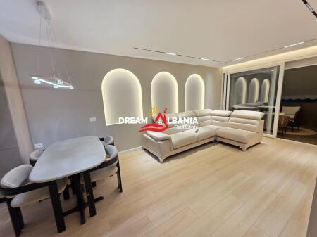 Apartament 2+1+2 ne shitje ne Myslym Shyr, prane ish Ekspozites ne Tirane (ID 41212137)
