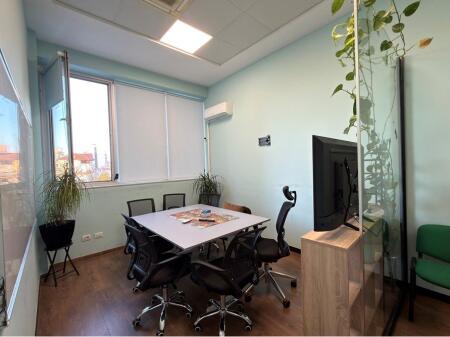 Zyre per qira, Rruga e Kavajes!