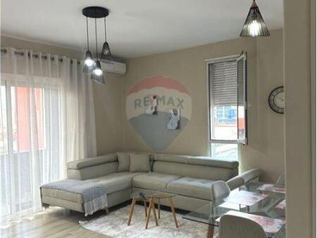 Apartment 2+1, Amerikam 3