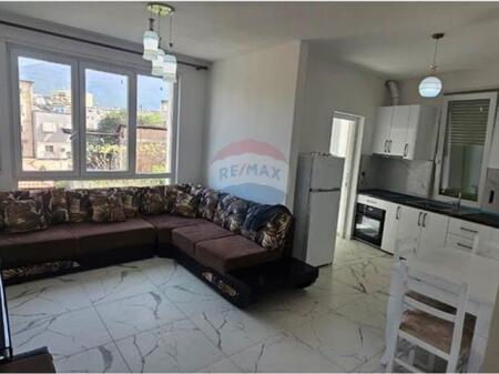 Jepe me Qira Apartament 1+1