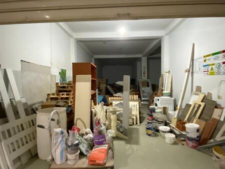 Locale 100m2 / 120m2 in affitto