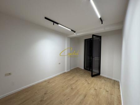 OFFICE FOR RENT 94 M2 GOLDEN TOWER RESIDENCE 1000 EURO
