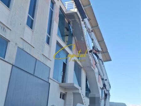 MAGAZINE ME QERA 800 M2 AUTOSTRADA TR-DR 2.400 EURO