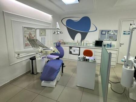 COMMERCIAL SPACE / DENTAL CLINIC FOR SALE.