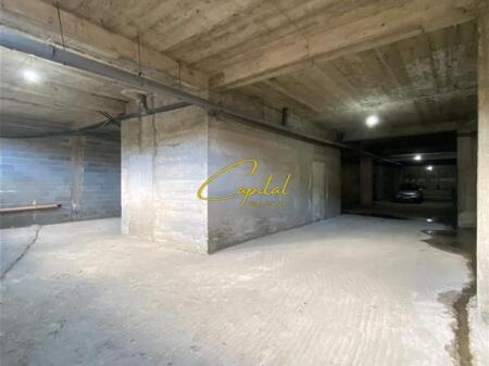 MAGAZZINI IN AFFITTO 700 M2 FRESKU 100.000 LEKE