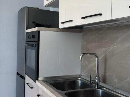 JEPET ME QERA SUPER APARTAMENT NE PLAZH