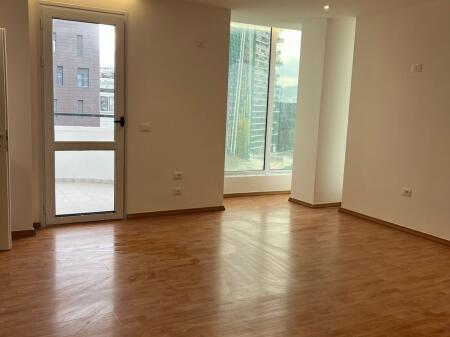 2+1 Apartment on Elbasan Street 190 m2!