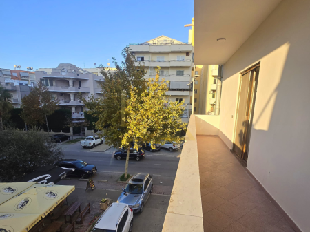 Shitet Apartament – Iliria Plazh, Durrës