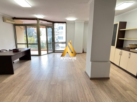 SHITET APARTAMENT 2+1+2 PRANE 21 DHJETORIT, TIRANË